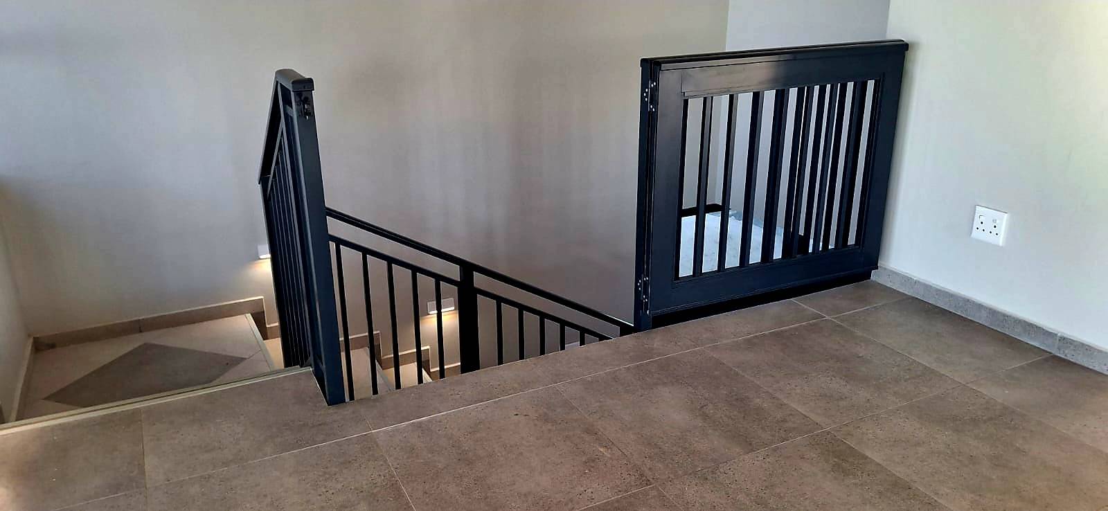 Aluminium Handrail