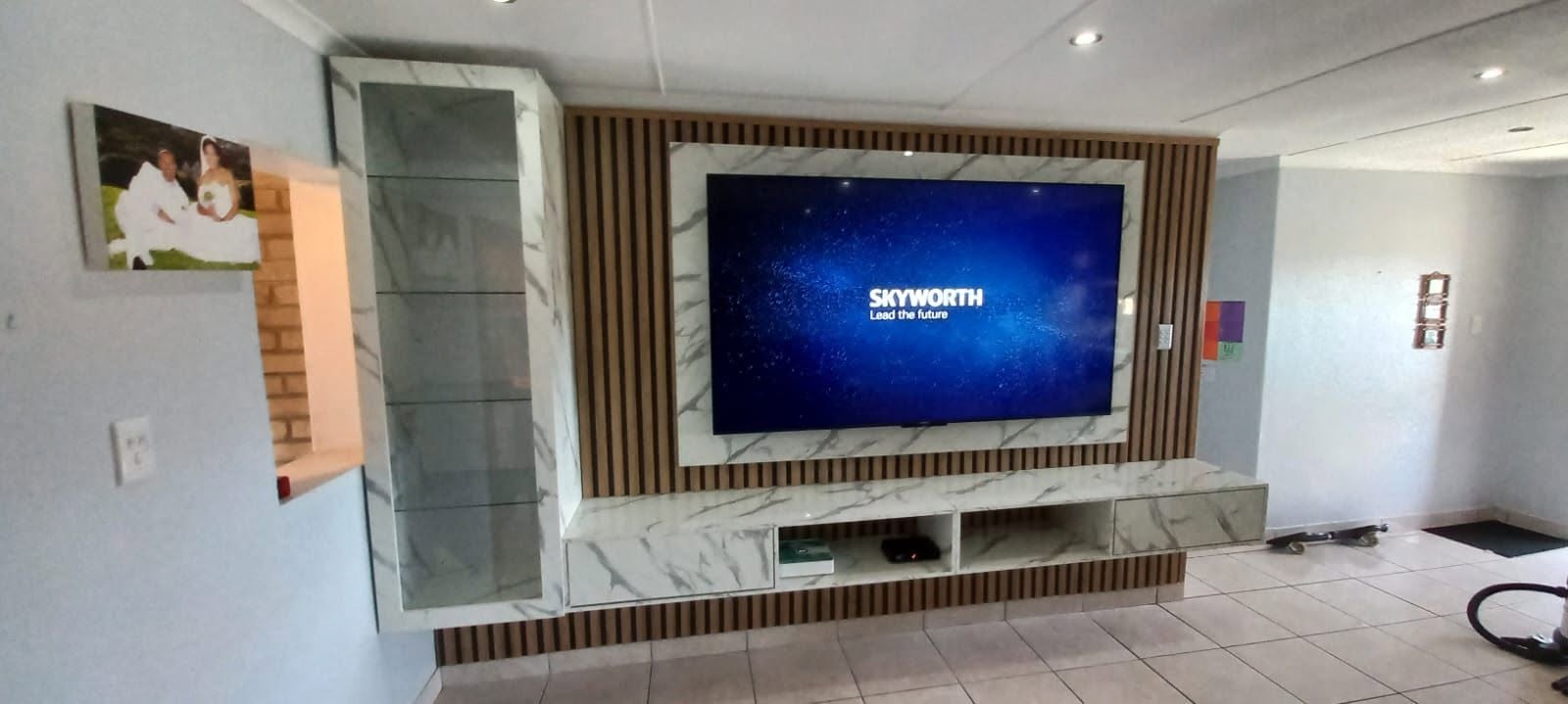 Tv cabinet